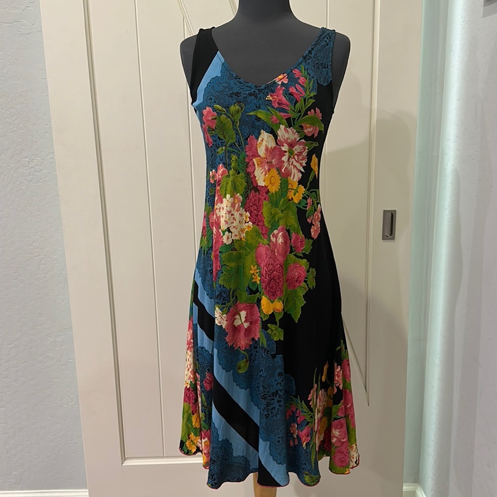 Summer dress with flowers size XS